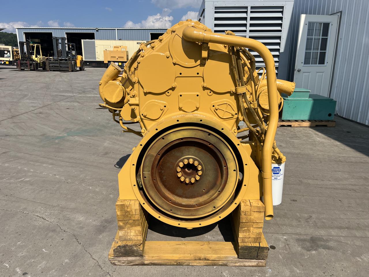 1350 HP Caterpillar #C32, industrial diesel engine, EPA Tier 2, sound attenuated enclosure 0 bell housing - Image 3