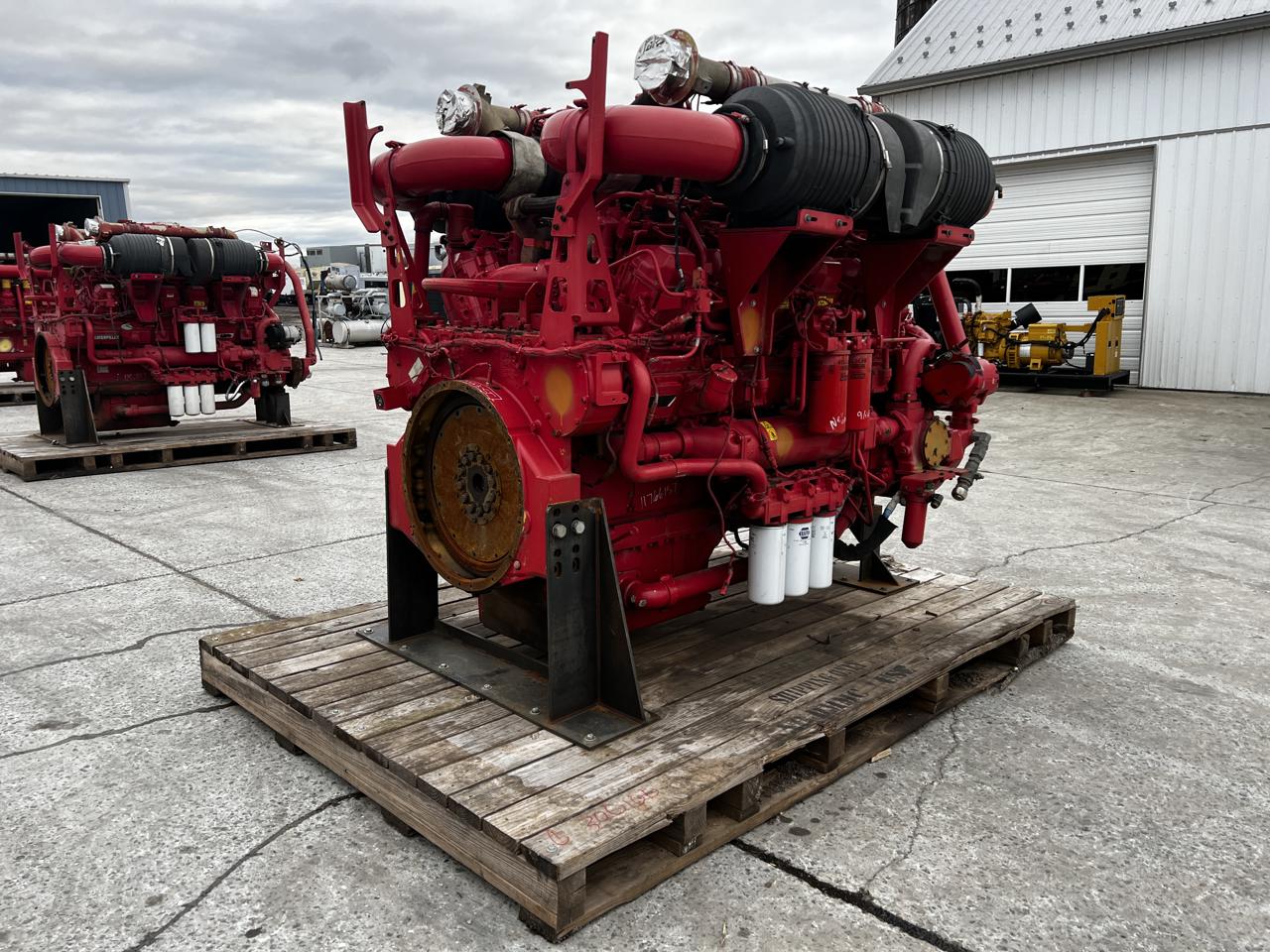 2250 HP Caterpillar #3512, industrial diesel engine, 1900 RPM, frack spec, 19063 hours, 2010 (2 available) - Image 2