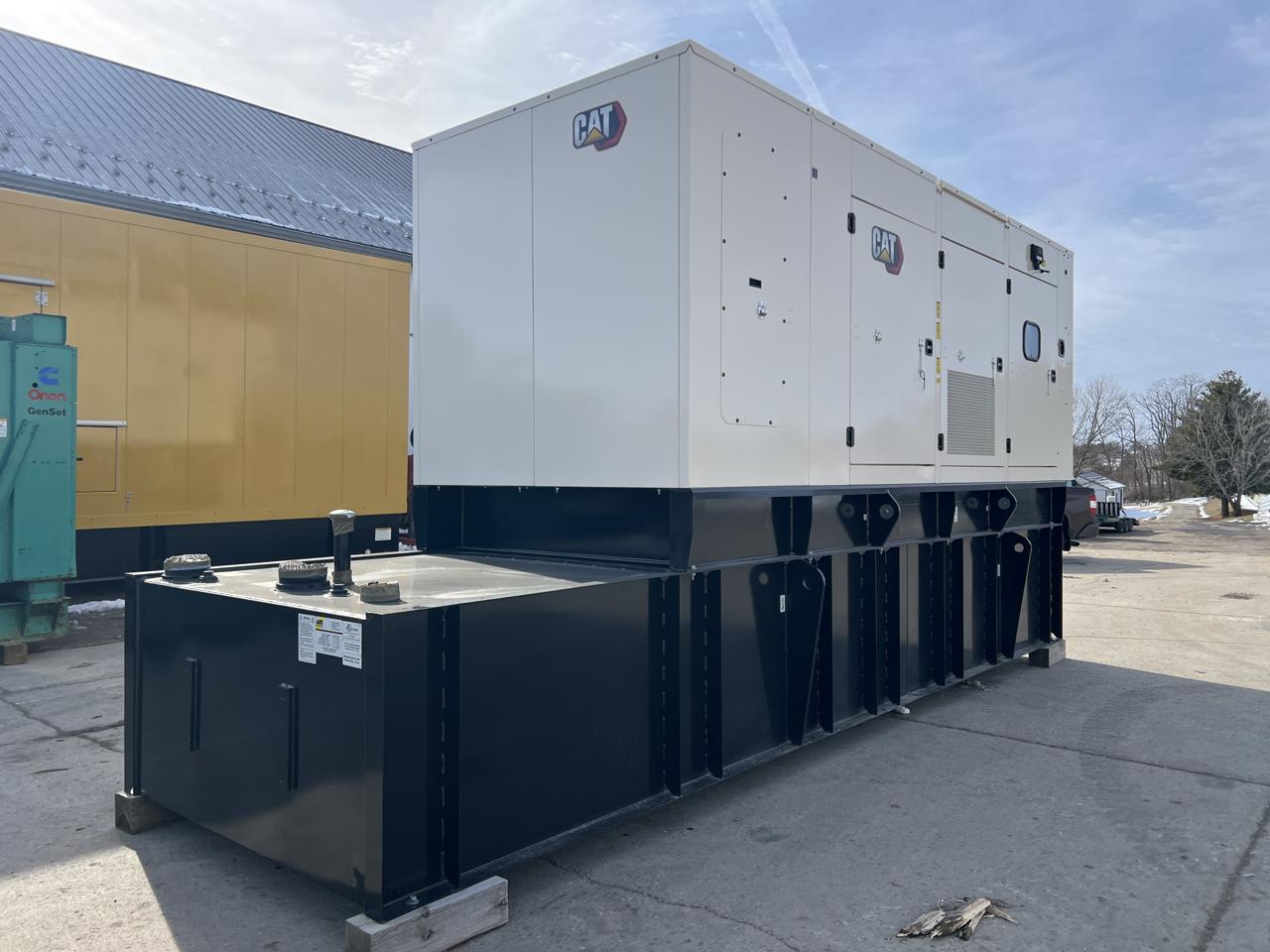400 KW Caterpillar #C13, diesel generator set, 480 Volts, 1/3 phase, EPA Tier 3, sound attenuated enclosure - Image 3