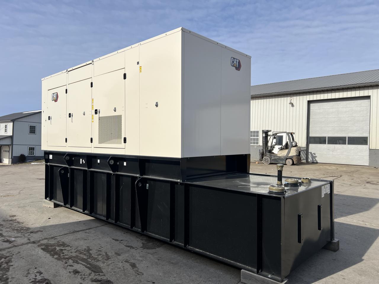 400 KW Caterpillar #C13, diesel generator set, 480 Volts, 1/3 phase, EPA Tier 3, sound attenuated enclosure - Image 4
