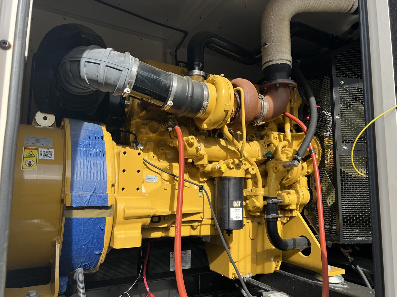 400 KW Caterpillar #C13, diesel generator set, 480 Volts, 1/3 phase, EPA Tier 3, sound attenuated enclosure - Image 9