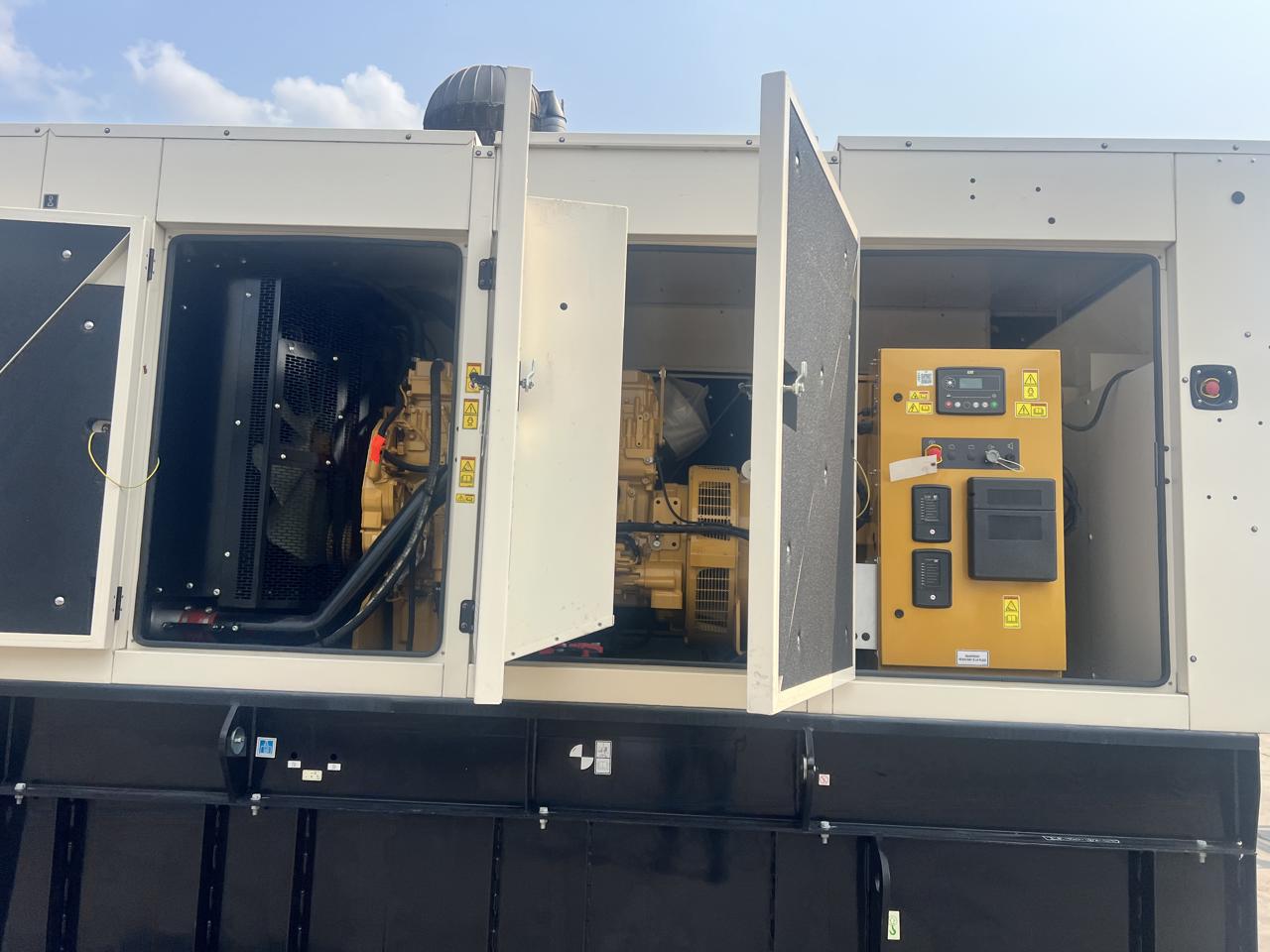 400 KW Caterpillar #D400, diesel generator set, 480 Volts, 1/3 phase, C13 engine, sound attenuated enclosure - Image 6