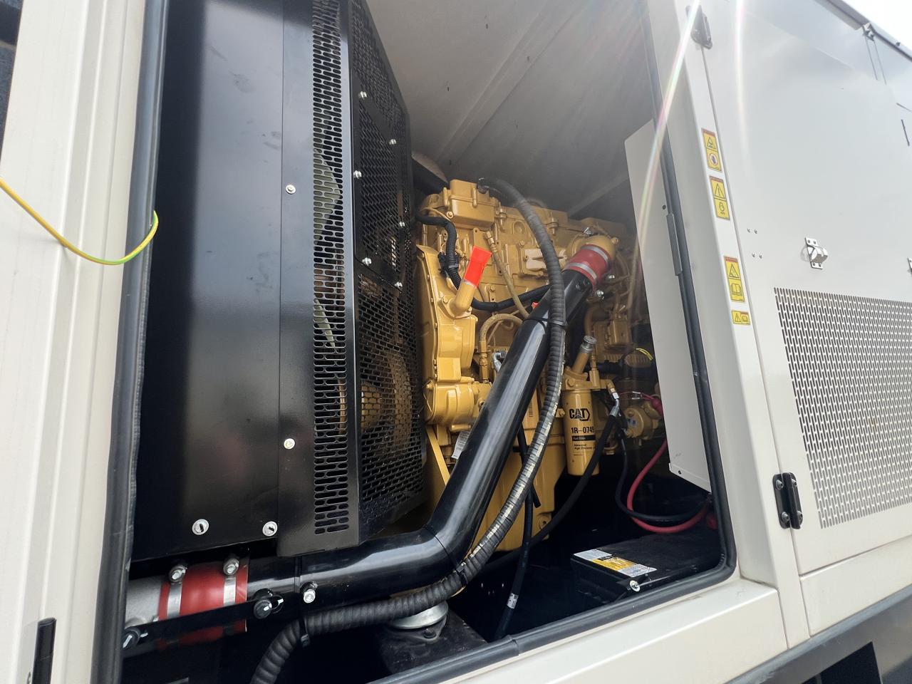 400 KW Caterpillar #D400, diesel generator set, 480 Volts, 1/3 phase, C13 engine, sound attenuated enclosure - Image 8