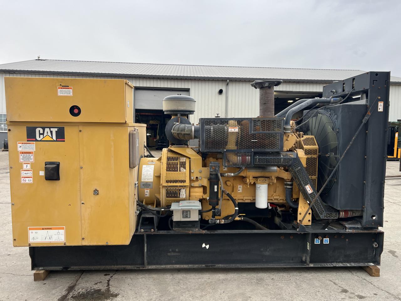 400 KW Caterpillar #SR4, diesel generator set, 480 Volts, 1/3 phase, 365 hours, 610 HP @ 1800 RPM, 3456/C16 - Image 4