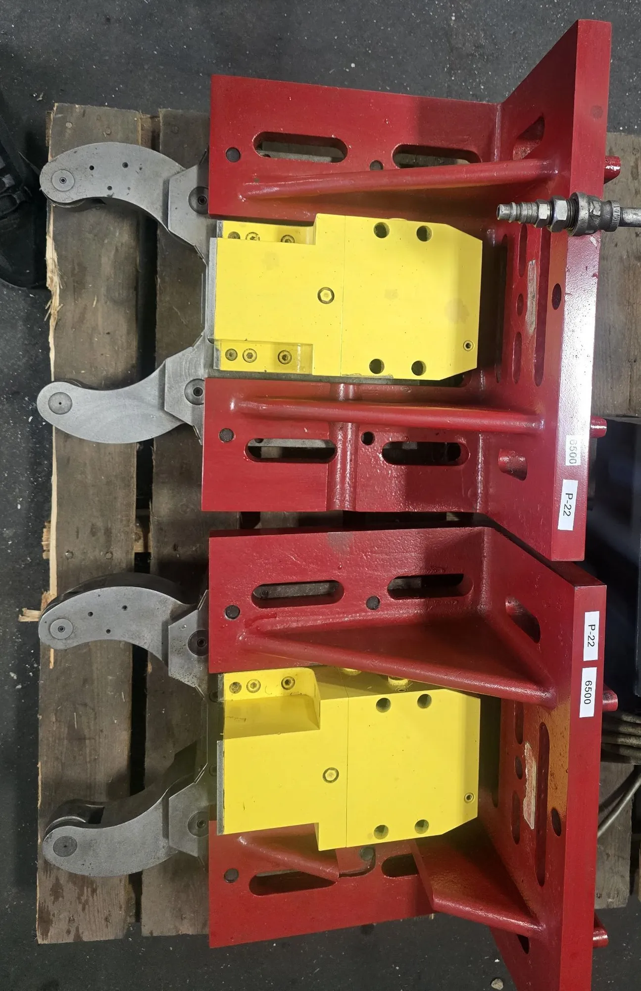 16" SMW #RT-400V, 4th Axis rotary table, hydraulic tailstock, (2) Omnirest steady rests - Image 4