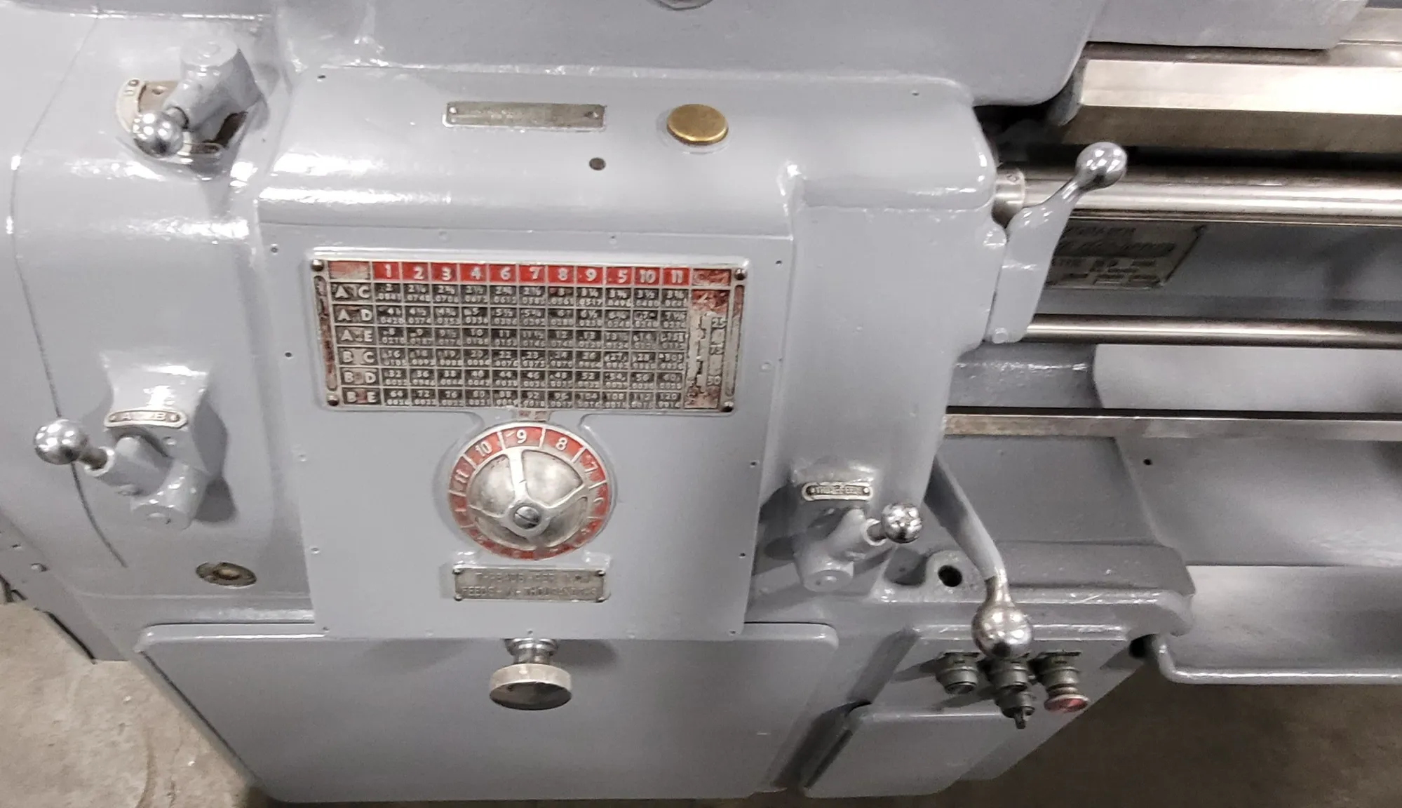 20.5" x 54" Monarch #60, engine lathe, 11" swing over cross slide, 1-5/8" spindle bore, 10" 6-jaw chuck - Image 3