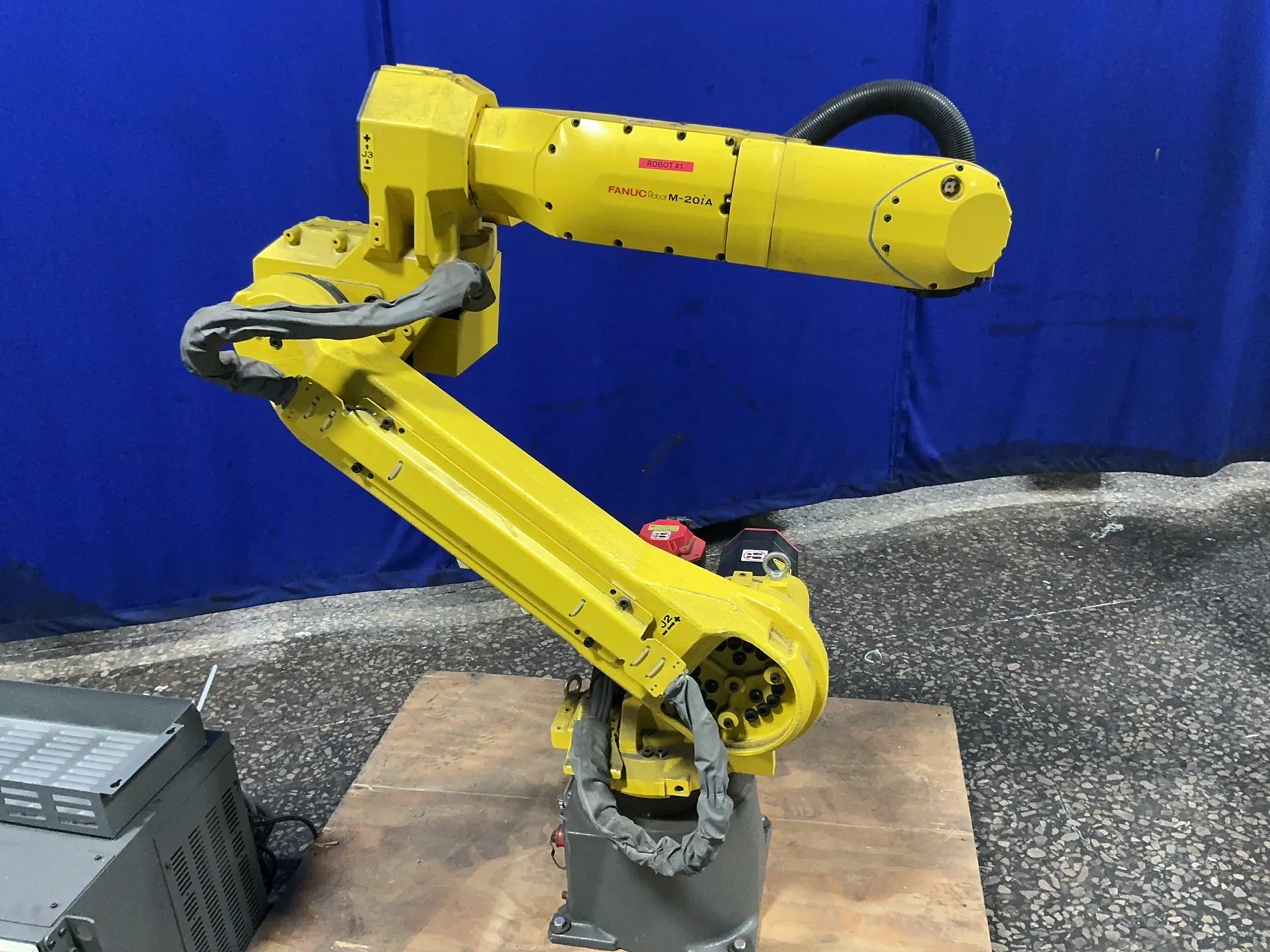 Fanuc, M-20iA, 6-Axis Industrial Robot, R30iB Controller, 2016 - Image 2