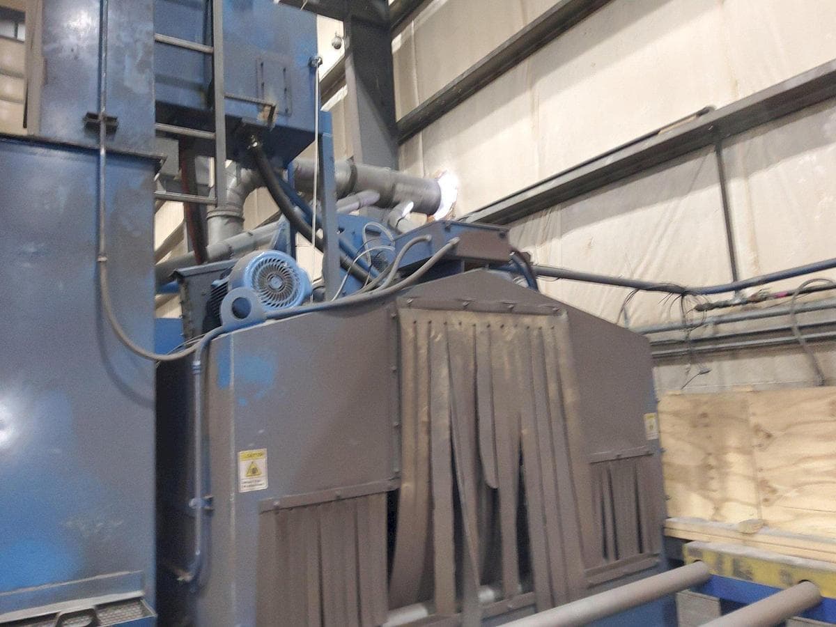 Pangborn #ES-1821, plate & structural steel conveyor shot blast machine, (4) 25 HP wheels, 72" x 18" plate - Image 3