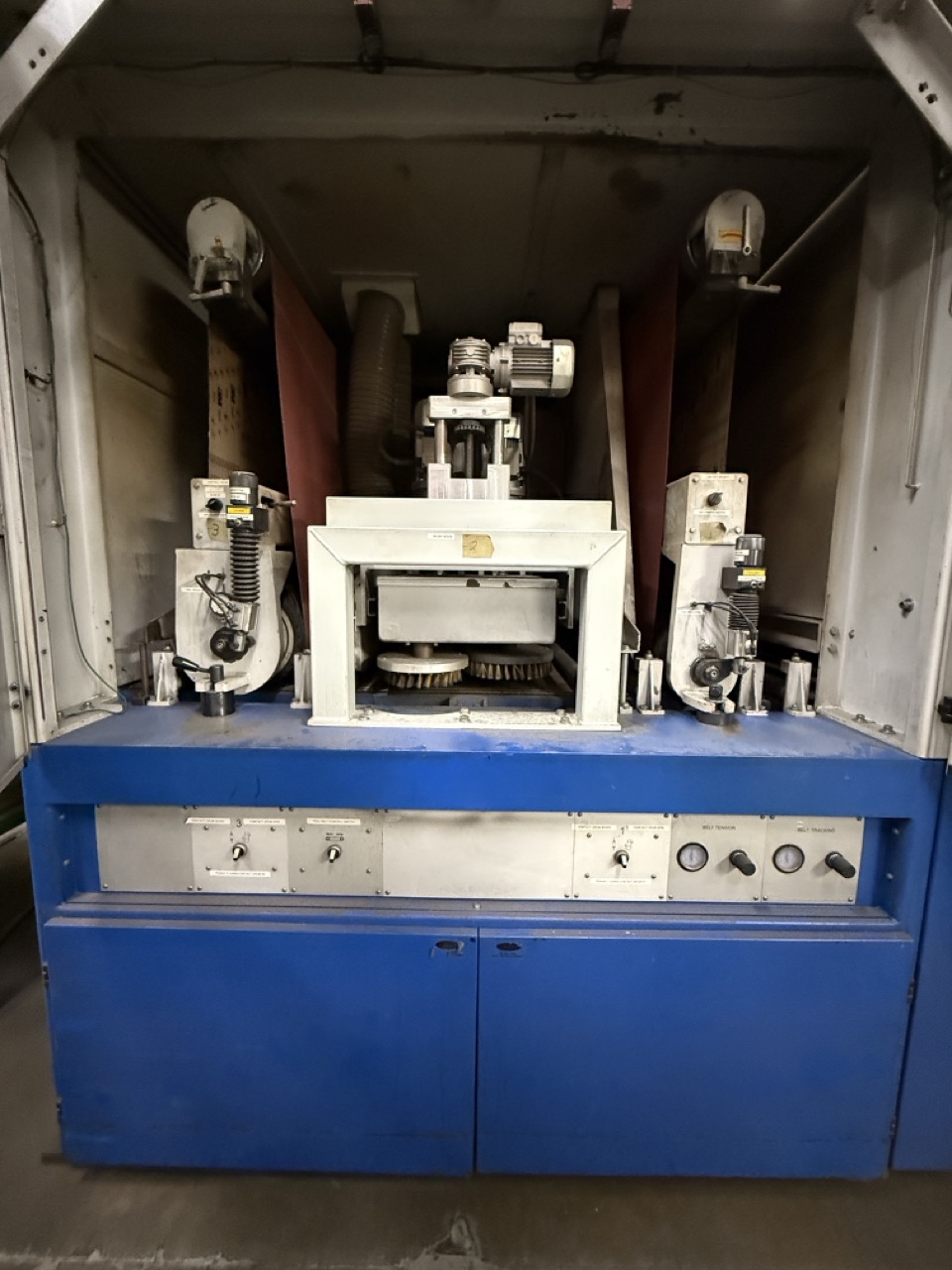 Apex #3052M-D2SD, 52" dry metal finishing machine, drum/disc/disc/drum, variable speed conveyor, digital - Image 3