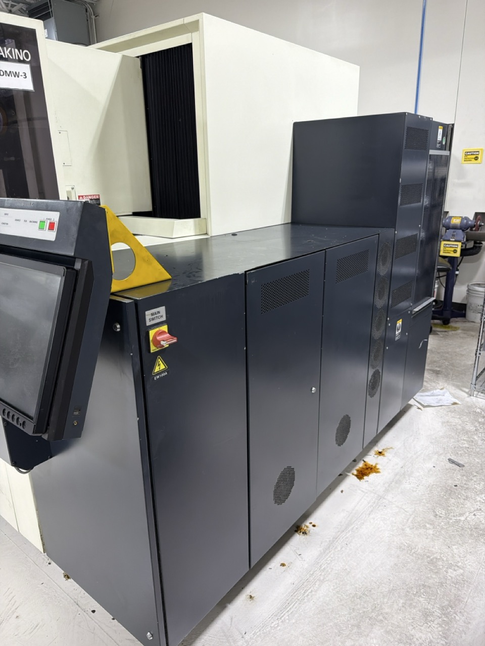 Makino #U3, CNC wire electrical discharge machine, 14.56" X, 10.63" Y, 8.66" Z, 24.8" x 17.7" table, Hyper-I - Image 6