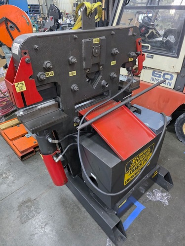 3" x 3" x 3/8" Edwards #Jaws-IV, hydraulic ironworker, 55 ton, 7-1/2" throat, 1-1/16" punch diameter, 3/8" x - Image 2