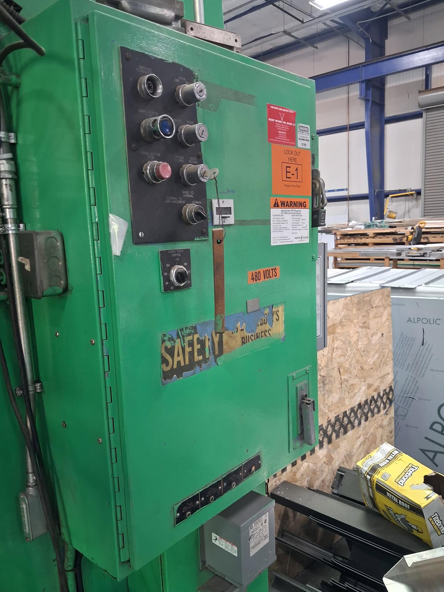230 Ton, Niagara #HD-230-10-12, hydraulic press brake, 12' overall, 10' 6" between housings, 12" stroke, 17" - Image 7