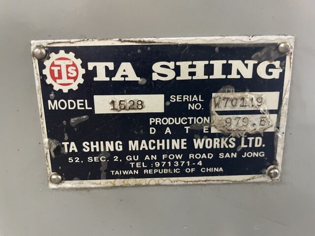 15" x 28" Sharp #1528, engine lathe, 20" swing in gap, 8-1/4" swing over cross slide, 1-1/2" bore, D1-6 - Image 4
