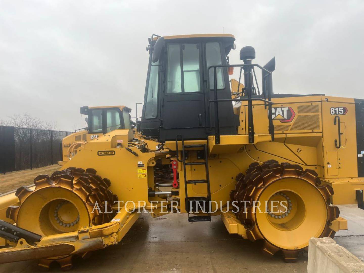 Caterpillar 815-11, Compactor, 873 hours, S/N: J5T00321, 2025 - Image 1