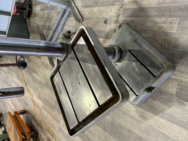 20" Clausing #2277, single spindle drill, 10" throat, hand feed, forward/reverse, 1.5 HP - Image 4