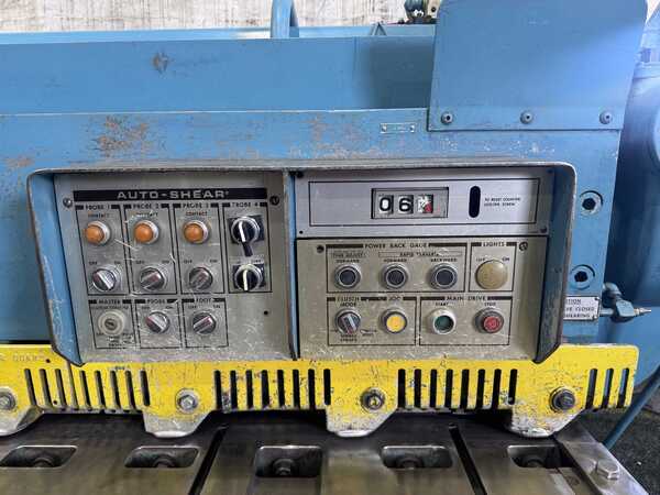 10 gauge x 6' Cincinnati #1006, Auto-Shear power squaring, 48" front operated power back gauge, 7 hold downs - Image 4