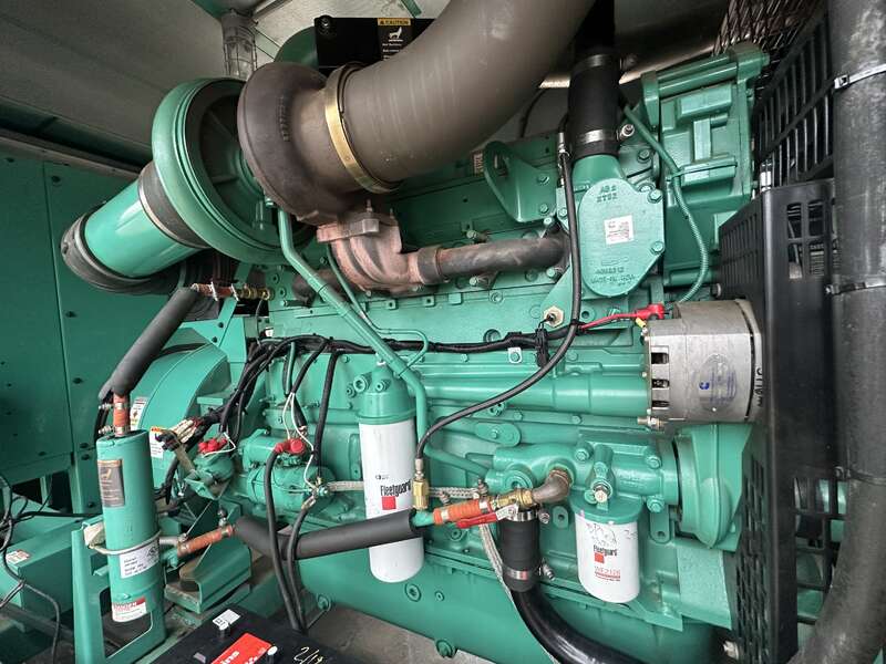400 KW Cummins #DFEH, diesel generator set, 277/480 Volts, 755 HP @ 1800 RPM, QSX15-G9 NR2 engine, 410 hours - Image 5