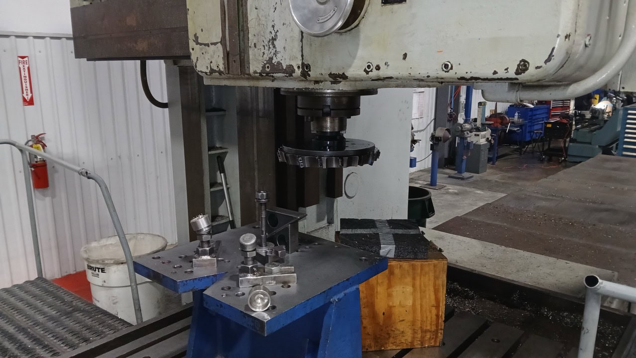59" x 164" Kollman #MA-64, planer type mill, vertical & horizontal spindle, 157" table traverse, 16 spindle - Image 5