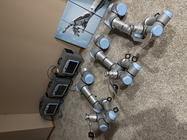 Universal Robots #UR16e, Industrial Robot, Polyscope 5.15.2 software, controller & teach pendant, operational - Image 1
