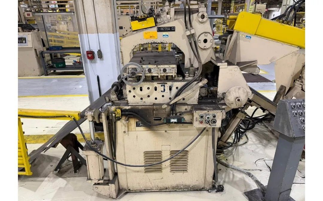 10,000 lb. Littell, Coil Reel & Straightener, 12" width x .125" thick stock - Image 3
