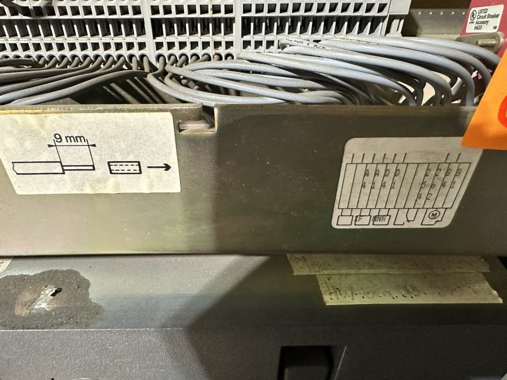 Merlin Gerin Masterpact M12 H2, 800A Sensor, 3-Pole, Draw-Oit Air Circuit Breaker, Electronic Trip Unit - Image 1