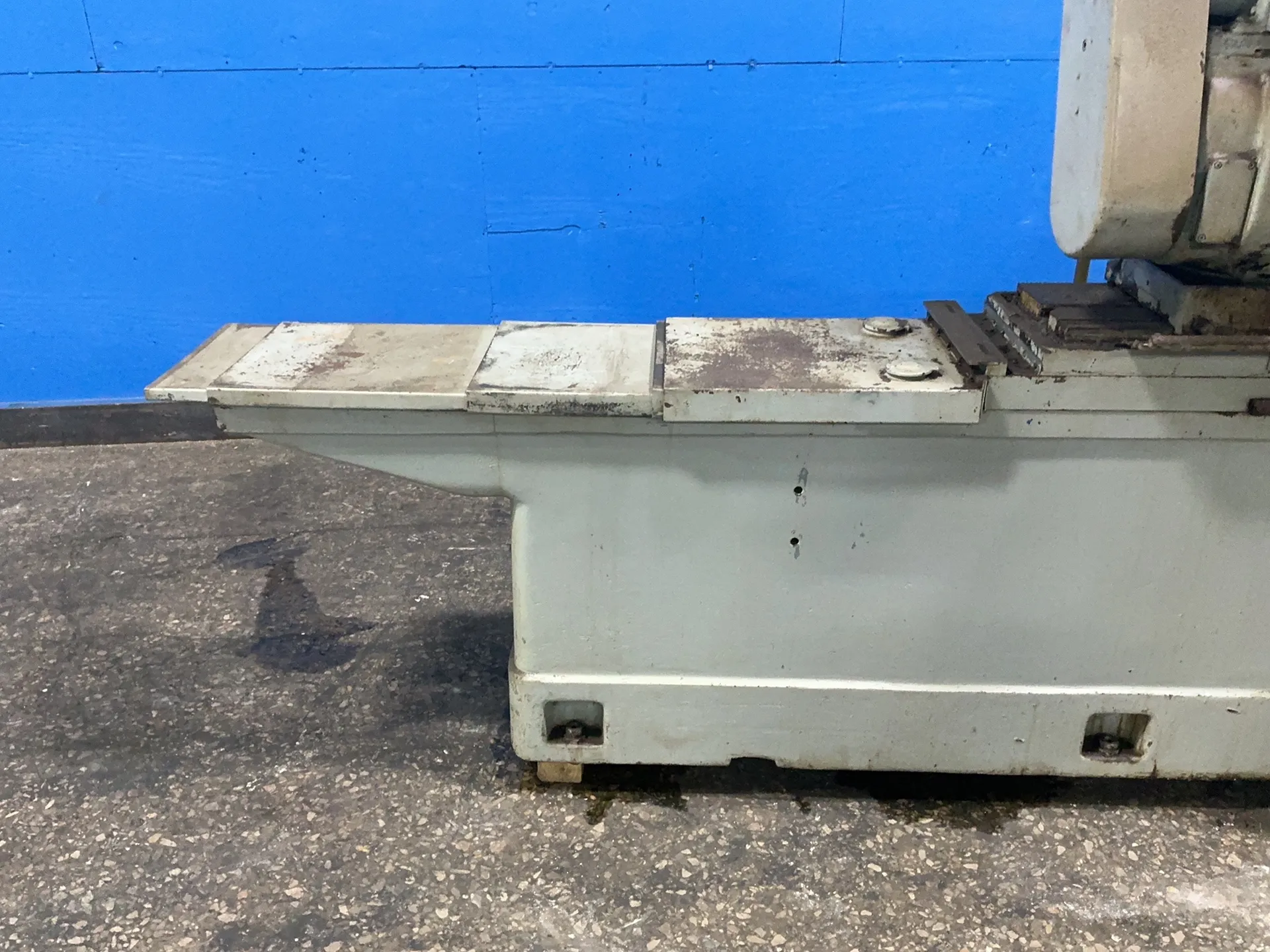 18" x 72" Cincinnati, Universal Cylindrical Grinder, OD/ID, tailstock, tailstock quill, 30 A - Image 3