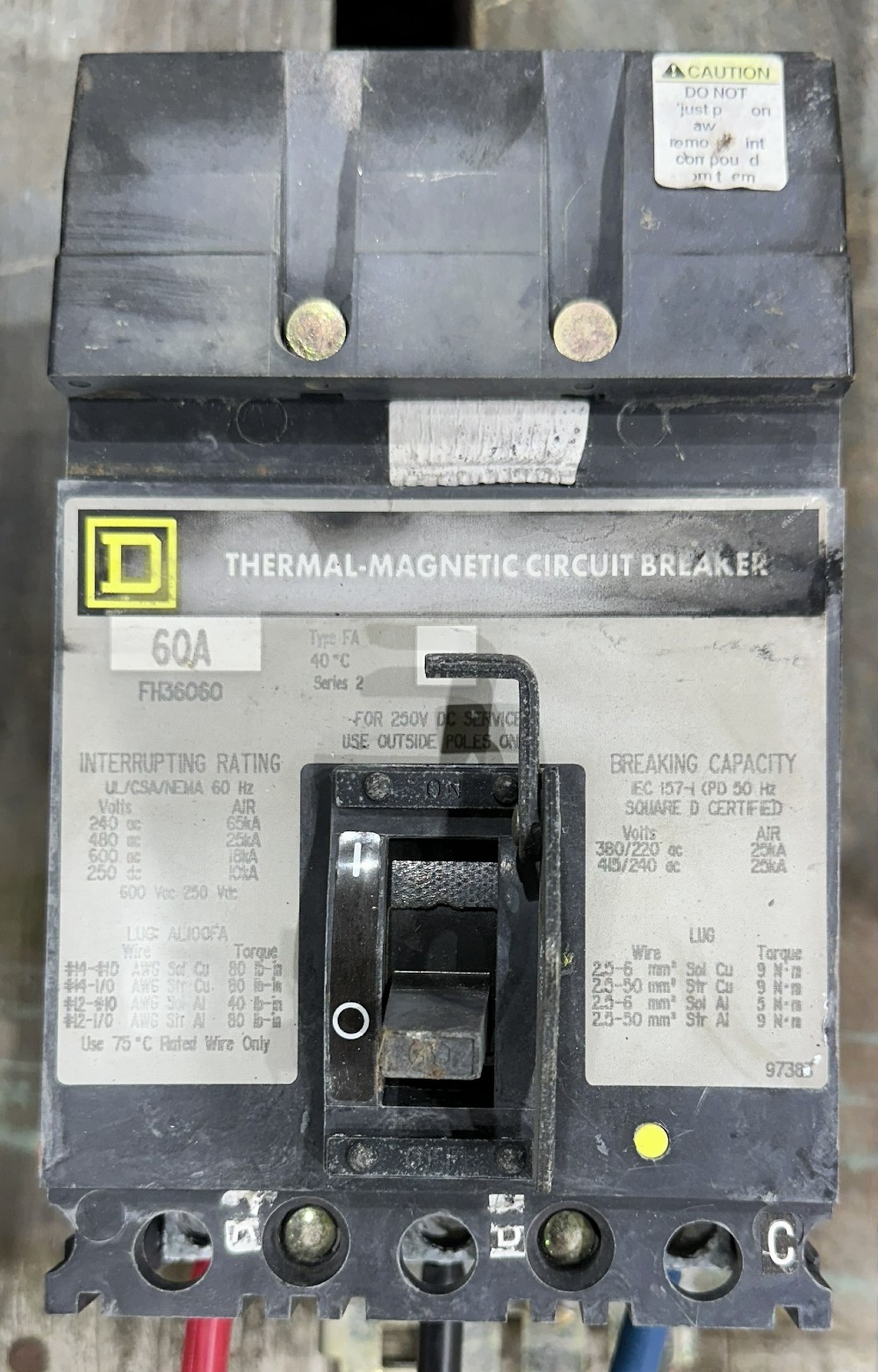 60 amps, Square D, FH36060, Thermal Magnetic Circuit Breaker, 3-Pole, 600 Volts, Type FA, Series 2 - Image 2