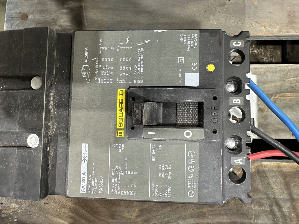 Square D Co., FA36030, 30 A, 3-Pole, 600V, Thermal Magnetic Circuit Breaker, Type FA, Series 2 - Image 2