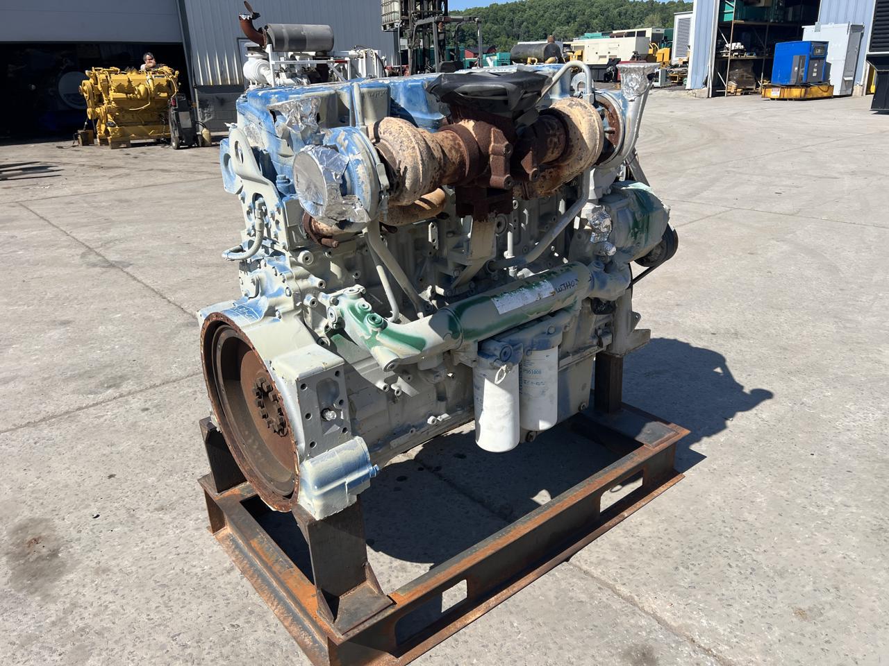 800 HP Caterpillar #C18, twin turbo diesel industrial engine, sound attenuated enclosure 1 bell housing, 14" - Image 5