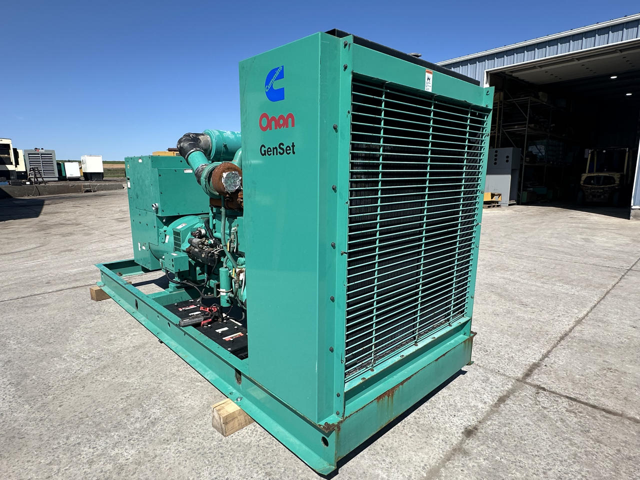 450 KW Cummins/Onan #450DFEC-1381, diesel generator set, 480 Volts, KTA19-G3 engine, open skid, 786 hours - Image 4