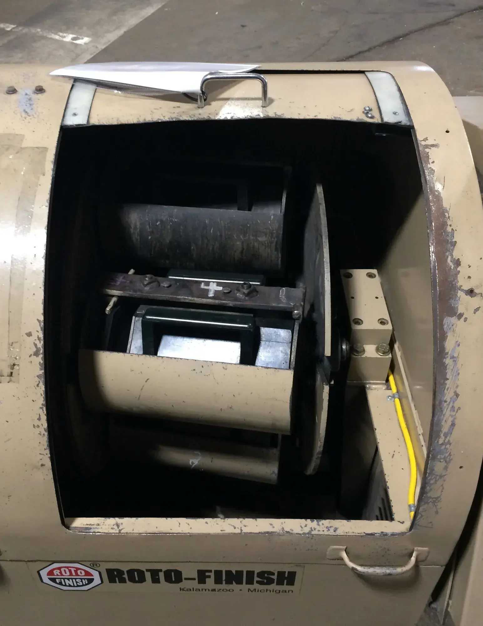 Roto-Finish #RCB-8, centrifugal barrel finishing machine, 1 cu.ft., 7" x 10" barrel, 180 RPM turret, 2 HP - Image 5