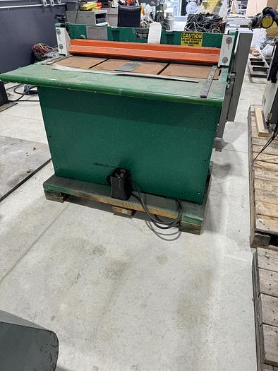16 gauge x 3' Tennesmith #A3616, Pneumatic Shear, 20 gauge stainless, 40 SPM, 30" back gauge, 75 PSI. max, 3 - Image 1