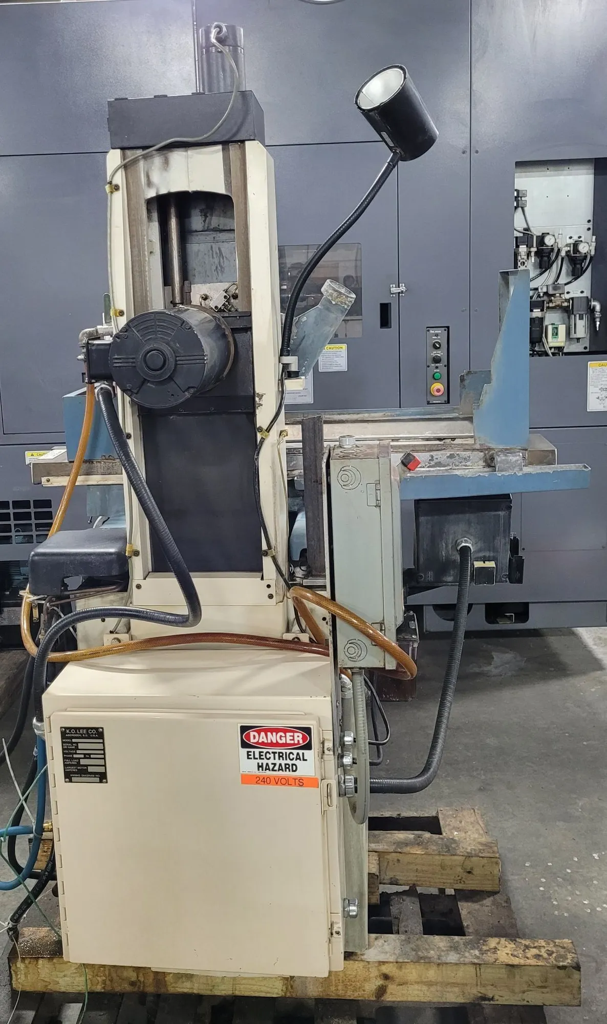6.2" x 16" K.O. Lee #SH618-2, Hydraulic Surface Grinder, 8" x 3/4" x 1-1/4" wheel, 3600 RPM, 2 HP, 3-Axis - Image 7