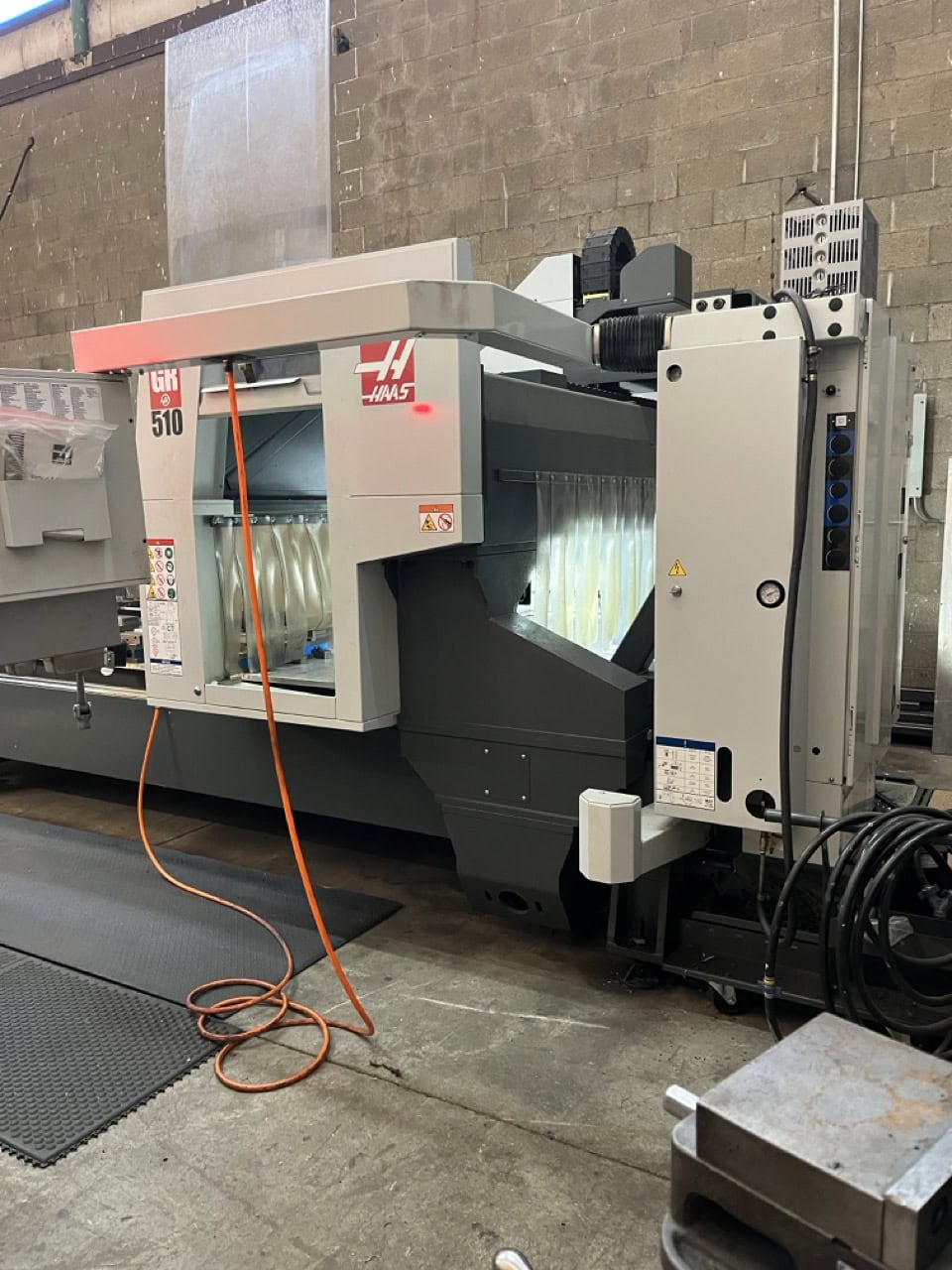 Haas #GR-510, Gantry Router, 122" x53" table, 121" X Travel, 61" Y Travel, 11" Z, 8000 RPM, 15 HP, CAT 40, 10 - Image 6