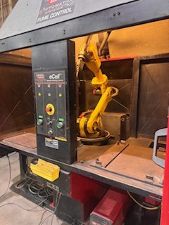 Lincoln Electric eCell, dual-zone robotic MIG weld cell, Fanuc ArcMate 6-Axis robot, Lincoln Power Wave MIG - Image 4