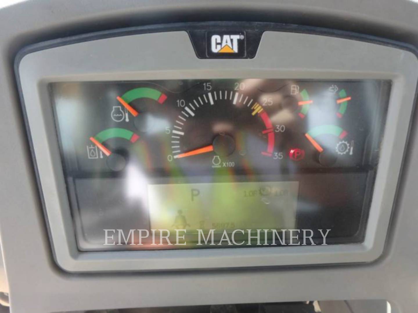Caterpillar D8T, 5671 hours, S/N: FMC01241, 2018 - Image 4