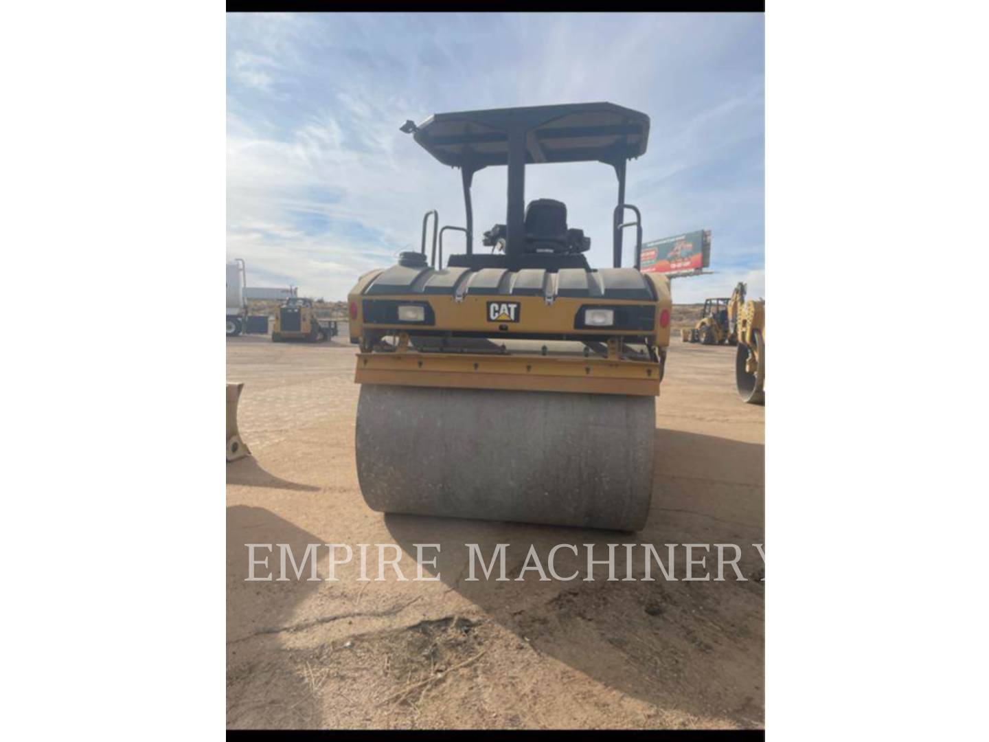 Caterpillar CB10, 2445 hours, S/N: P8P00352, 2019 - Image 2
