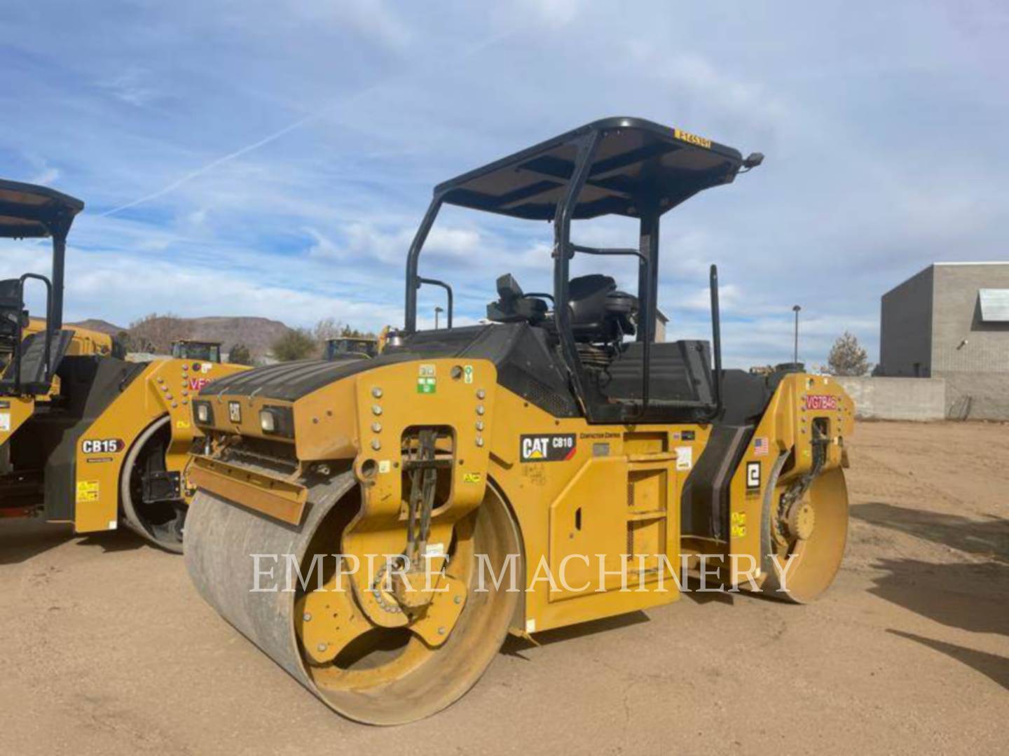 Caterpillar CB10, 2445 hours, S/N: P8P00352, 2019 - Image 4