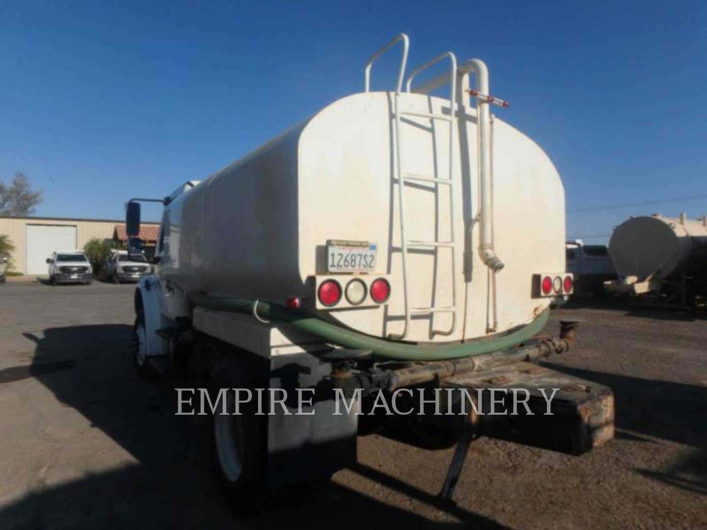 Freightliner 2K WT, Water Truck, 4574 hours, S/N: 3ALACXBS4DDFD6596, 2013 - Image 2