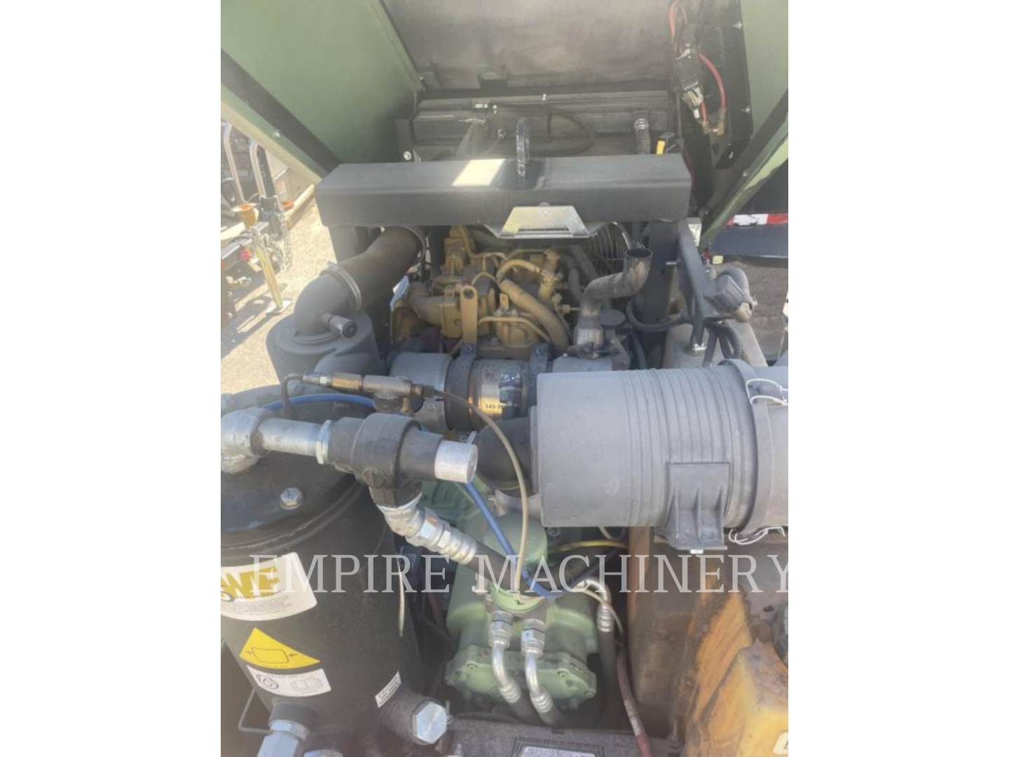 Sullair DPQ185CA, 56 hours, S/N: US0123100296, 2023 - Image 3