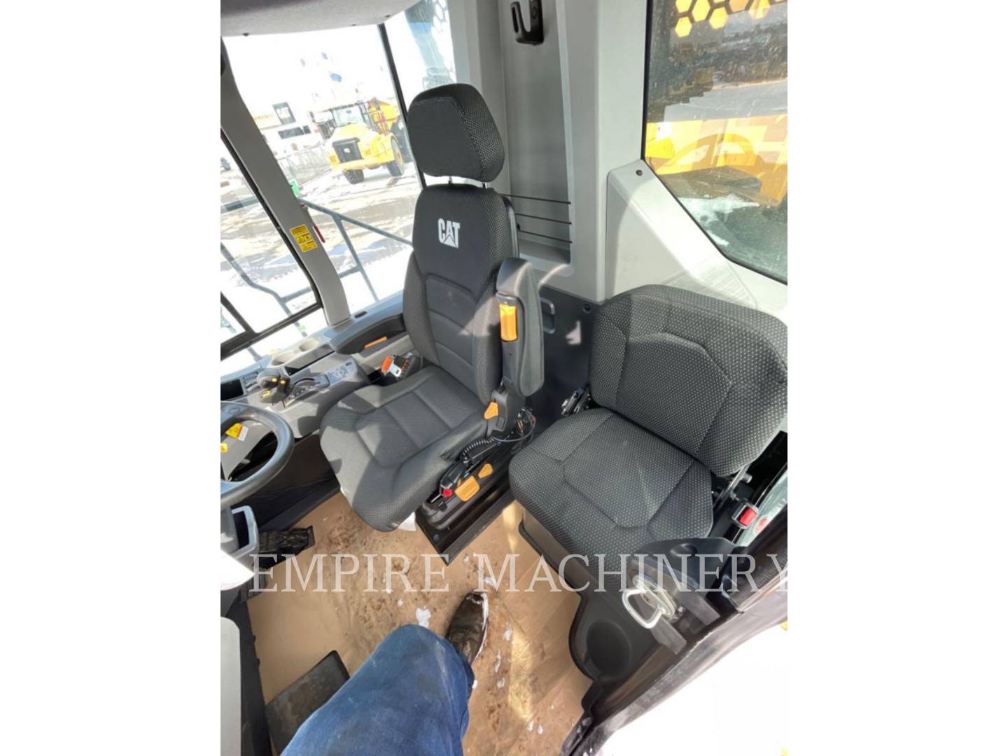 Caterpillar 730-04 FLT, 8540 hours, S/N: 3T302488, 2022 - Image 1