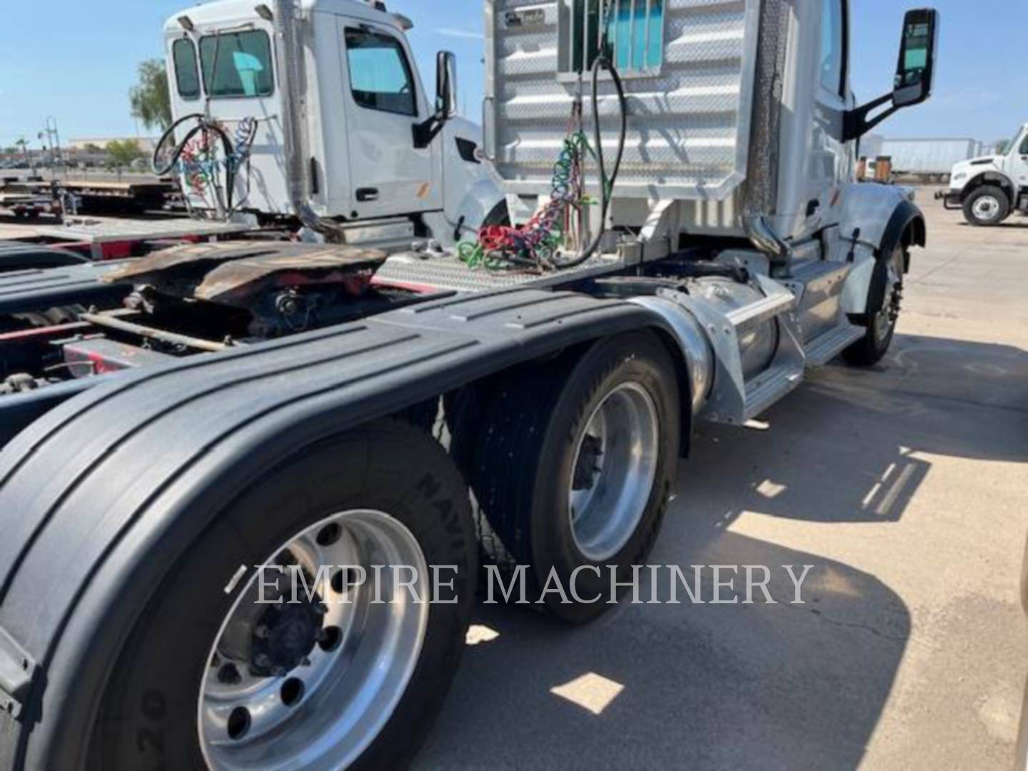 Peterbilt (Obsolete) J.h. Day CAB, On Highway Truck Engine, 519359 hours, S/N: 1XPCD49X6HD448058, 2017 - Image 5