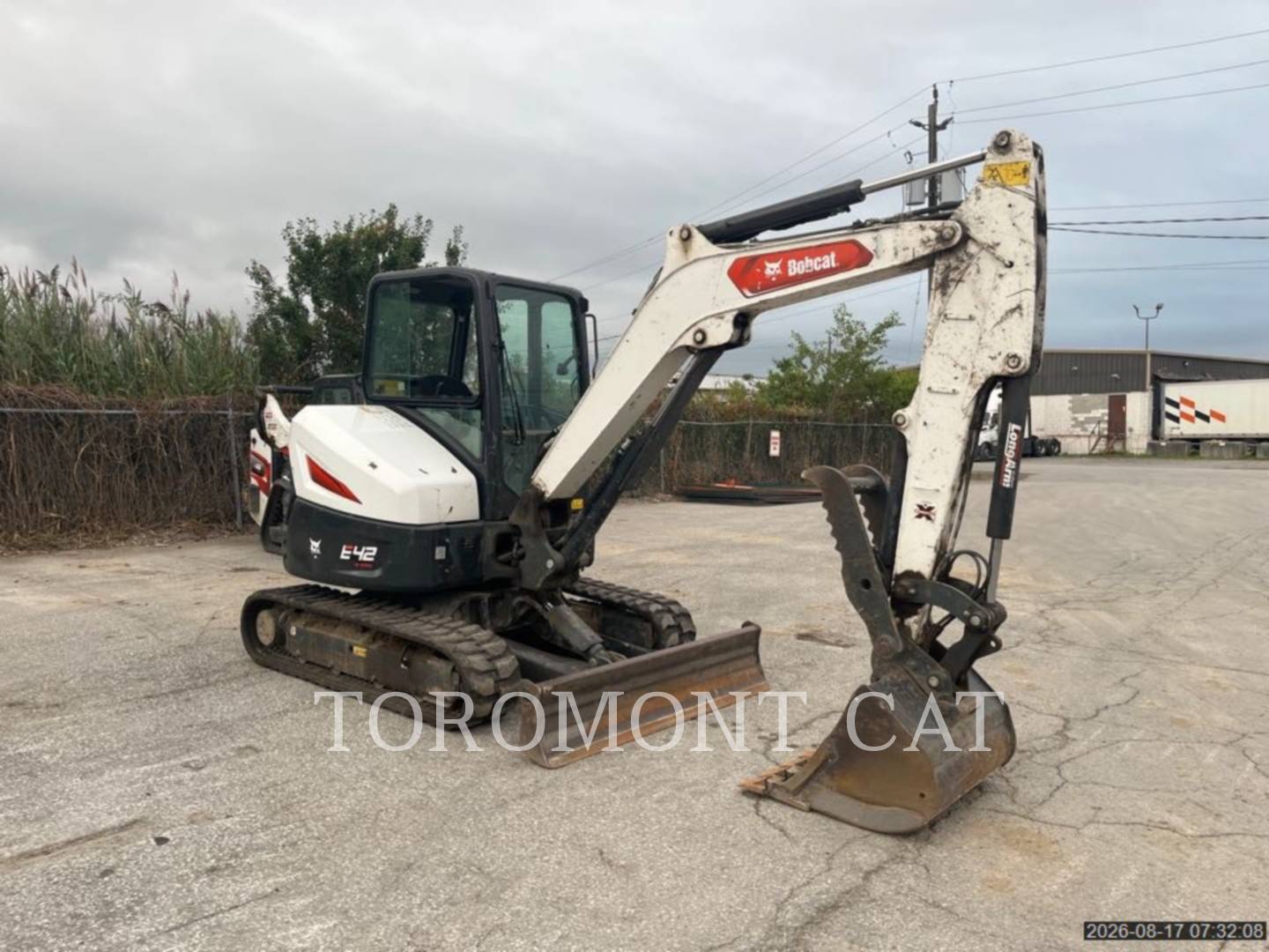 Bobcat E42, Mini Excavator, 2200 hours, S/N: B4GM17316, 2023 - Image 2