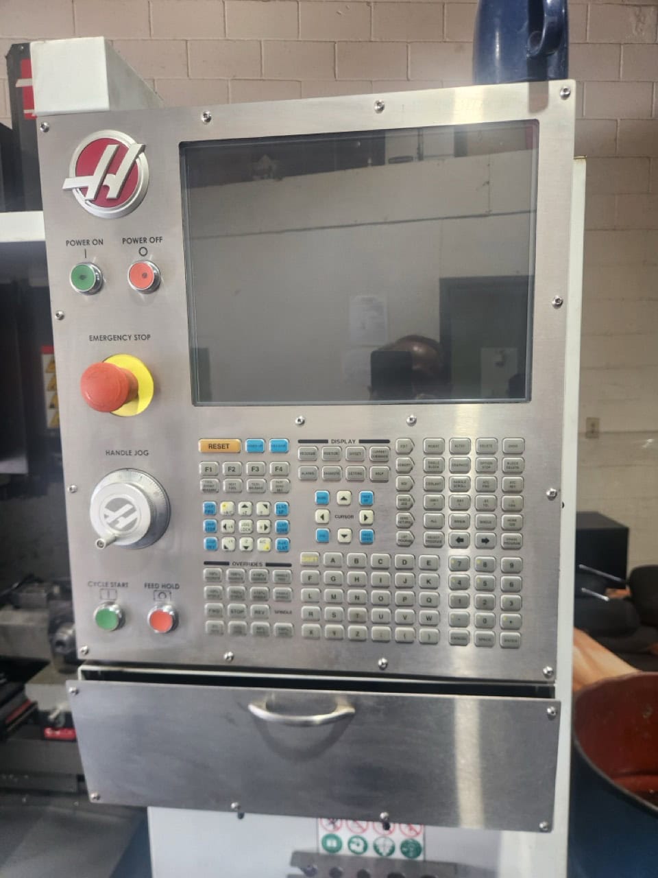 Haas #DM-2, CNC vertical machining center, 28" X, 16" Y, 15.5" Z, 34" x 15" table, 10,000 RPM, CAT 40, 15 HP - Image 4