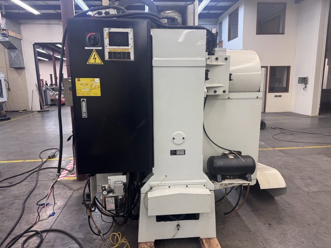 Hurco #VM-1, CNC vertical machining center, 26" X, 14" Y, 18" Z, 30" x 14" table, 8000 RPM, CAT 40, 15 HP, 16 - Image 3