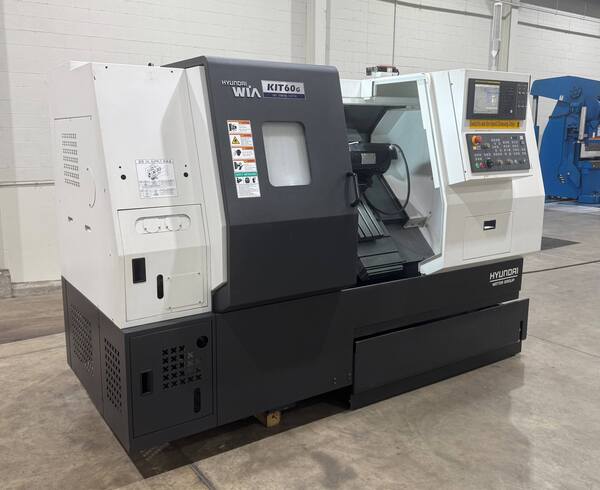 30.7" x 15" Hyundai Wia #KIT60G, Fanuc i, 3600 RPM, 12" Bison Set-Tru 3565-12 3-jaw self centering chuck, 2018 - Image 2