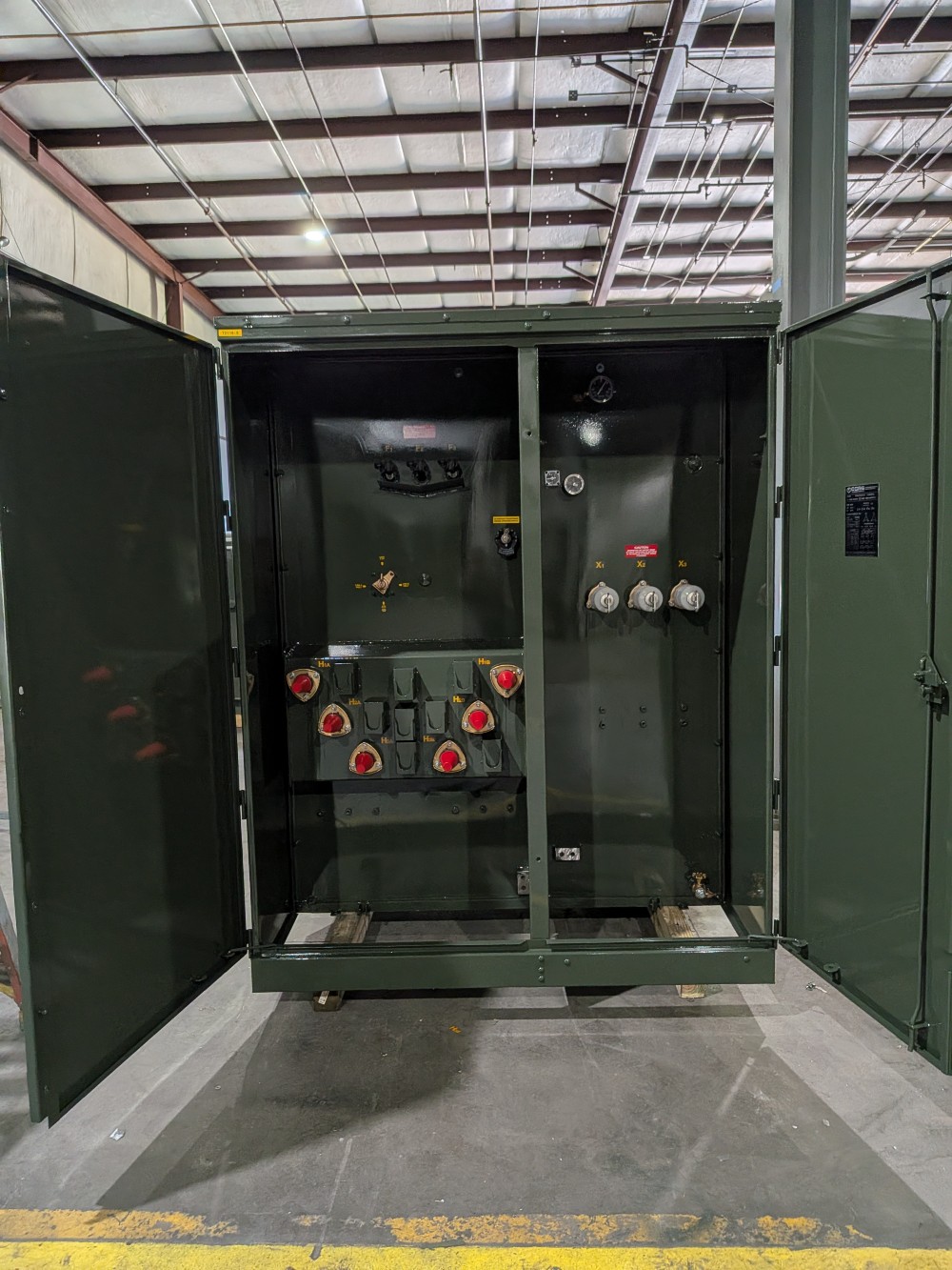 2500 kVA 12470 Delta Primary, 2400 Delta Secondary, PAD, proCORE(immediate shipment available) - Image 2