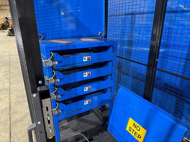 Yaskawa Motoman HP20D, 6-Axis Robot, 20 kg payload, 1717 mm reach, LoadWorld machine tending cell, DX100 - Image 4