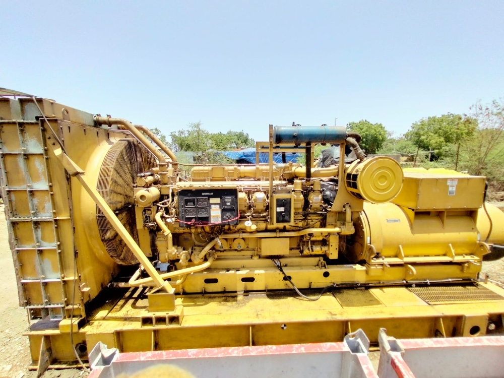 1900 KW Caterpillar #3516, only 2000 hours, 2002 - Image 3