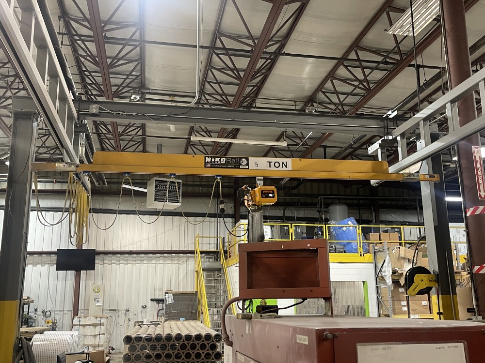 2 Ton, Nico, Freestanding Workstation Bridge Crane, 46' runway, excellent condition - Image 3